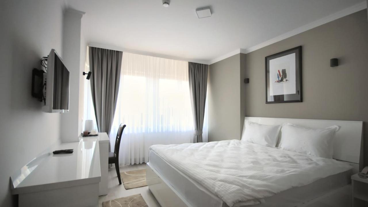 Hotel Callisto Приштина Экстерьер фото